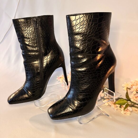 Black Croc-Patterned Booties - Picture 1 of 11